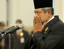 SBY Ditantang Keluarkan Dekrit Batalkan UU Pilkada
