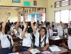 Siswa Miskin SMP dan MTS Swasta di Kota Bekasi Hanya Diberi Subisdi Rp 41 Ribu