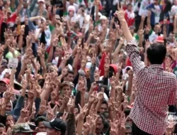 Yang Jelas, Rakyat Pasti Marah Jika Pelantikan Jokowi Dipermainkan Kubu Prabowo