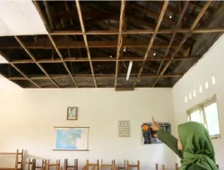 Ribuan Ruang Kelas SD di Bekasi Rusak dan Terancam Roboh