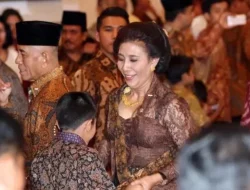 Kepada Ajudan, Menteri Susi: Ini Kan Kopi Saya, Masa Orang Lain yang Bawa
