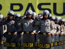 Antisipasi Pemblokiran, Sejumlah Pintu Tol di Bekasi Dijaga Polisi