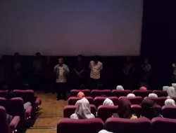 Wakil Wali Kota Bekasi Nobar Film Tjokroaminoto Bareng Ratusan Pelajar