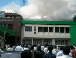 Kementrian PU Cek Kondisi Kantor Wali Kota Bekasi yang Terbakar