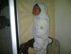 Bayi Laki-laki Ditemukan Warga Babelen di Selokan