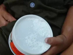 Heboh, Balita Asal Bekasi Hobi Makan Bedak dan Kerikil