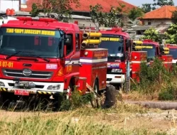 Gudang Kosong Dekat Pabrik LG Bekasi Terbakar