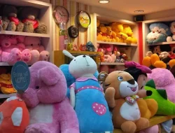 Strategi Pengusaha Boneka Bekasi Hadapi Anjloknya Rupiah
