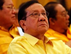 Akbar Tanjung Akui Konflik Golkar Berimbas di Daerah