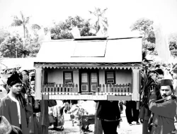Mengenal Dondang, ‘Rumah-rumahan’ yang Dibawa dalam Perkawinan Adat Bekasi