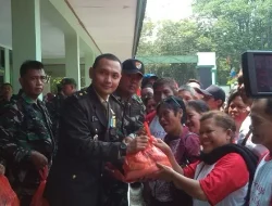 Kodim 0507/Bekasi Bagi-bagi Kacamata dan Sembako Gratis