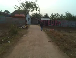 Masyarakat Kesal Akses Jalan Curug Parigi Bakal Ditutup