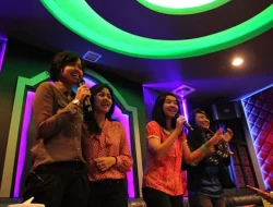 Di Kota Bekasi Banyak Pengusaha Karaoke Nakal