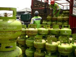 Warga Cikarang Utara Kesulitan Mendapatkan Gas Melon