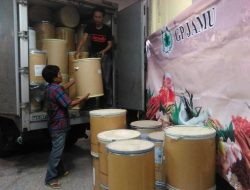 Geliatkan Usaha Kecil, GP Jamu Kirim 100 Tong Penampung ke Sukoharjo