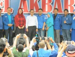 Apel Akbar Bareng Ribuan Relawan, Daeng Beri Sinyal Bakal Maju Pilkada Bekasi
