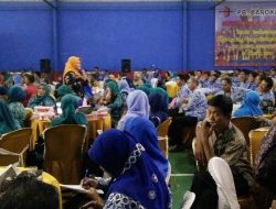 Bupati Bekasi Bagi-bagi Duit saat Musrenbang, Mulai Kampanye?