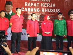 Waras: 10 Ribu Orang Kawal Pasangan ‘Menarik’ ke KPUD