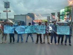 Hari Pers Nasional, Jurnalis Bekasi Aksi Tutup Mulut Tolak Verifikasi Dewan Pers