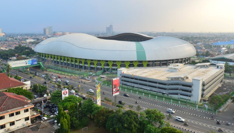 Stadion Patriot Candrabaga/Net