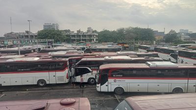 Kondisi Terminal Bekasi Mulai Lengang